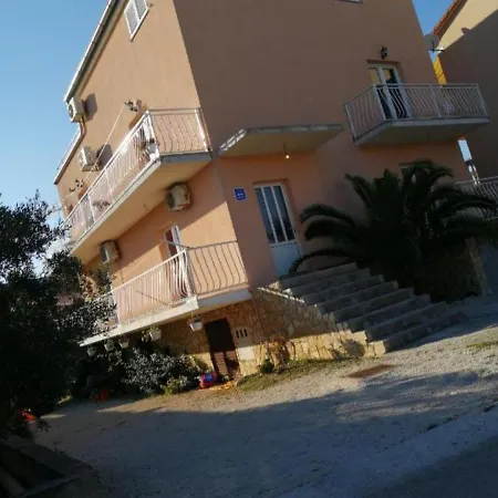 Apartment Apartman Cvita